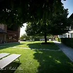 La Madernassa - Casalora Dimora Storica Di Charme 4* Guarene