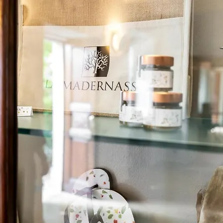 Bed & Breakfast La Madernassa Resort - Casalora Dimora Storica Di Charme Guarene