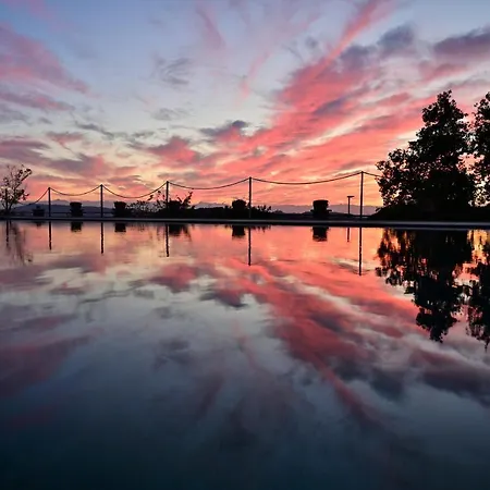 La Madernassa - Casalora Dimora Storica Di Charme Guarene