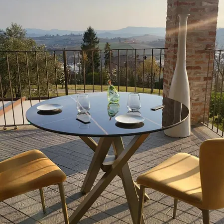 Bed & Breakfast La Madernassa Resort - Casalora Dimora Storica Di Charme Guarene