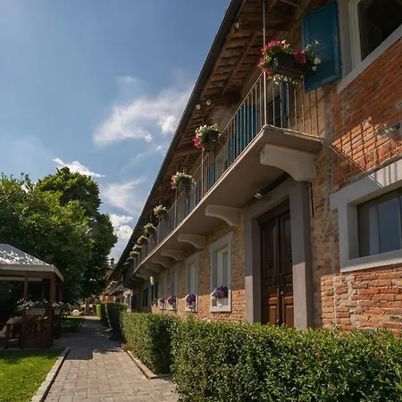 La Madernassa - Casalora Dimora Storica Di Charme Guarene