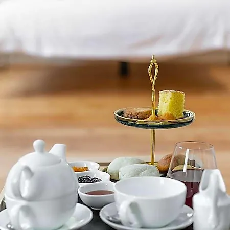 La Madernassa - Casalora Dimora Storica Di Charme Bed and Breakfast Guarene