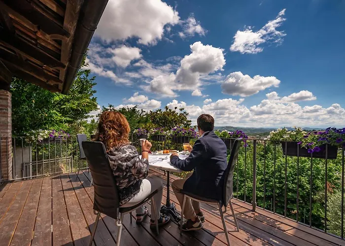 Bed & Breakfast La Madernassa Resort - Casalora Dimora Storica Di Charme 4*