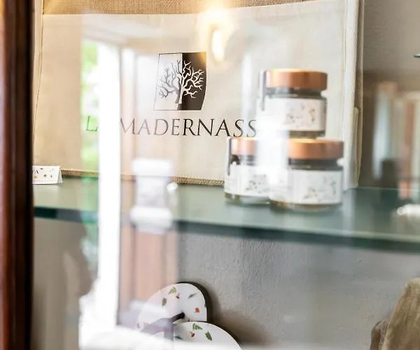 Bed & Breakfast La Madernassa Resort - Casalora Dimora Storica Di Charme Guarene