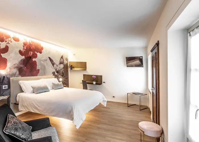 La Madernassa Resort - Casalora Dimora Storica Di Charme Guarene