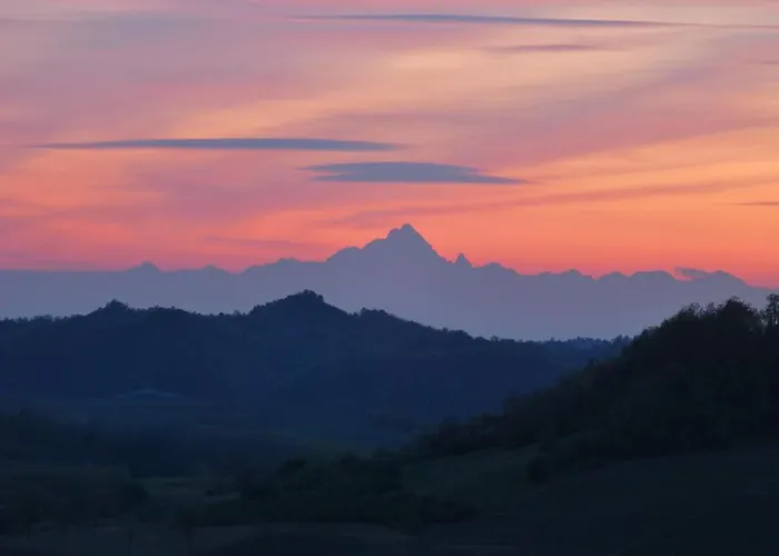 La Madernassa Resort - Casalora Dimora Storica Di Charme Frühstückspension Guarene